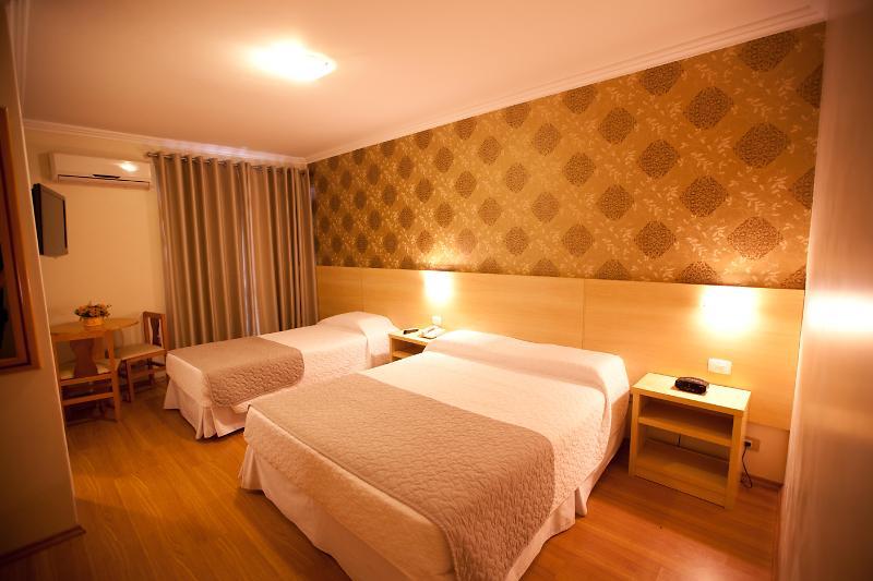 Hotel Rafain Centro Foz do Iguaçu Zewnętrze zdjęcie